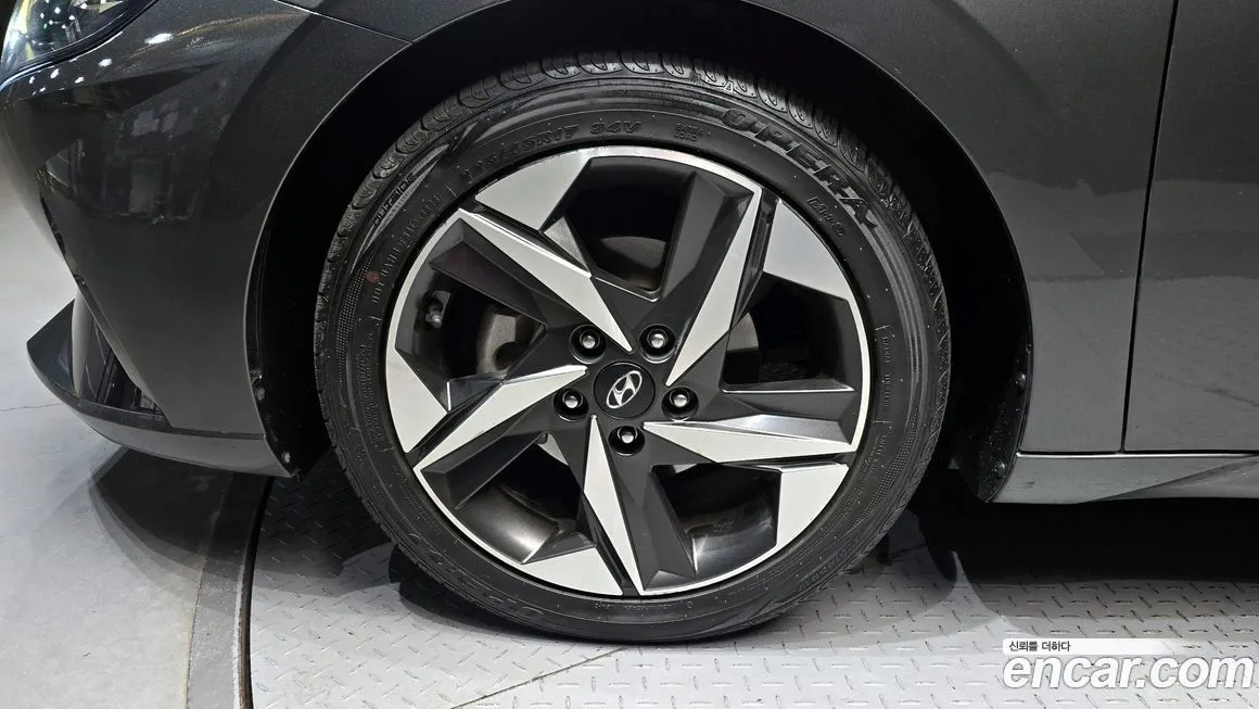 Hyundai AVANTE — фото 10