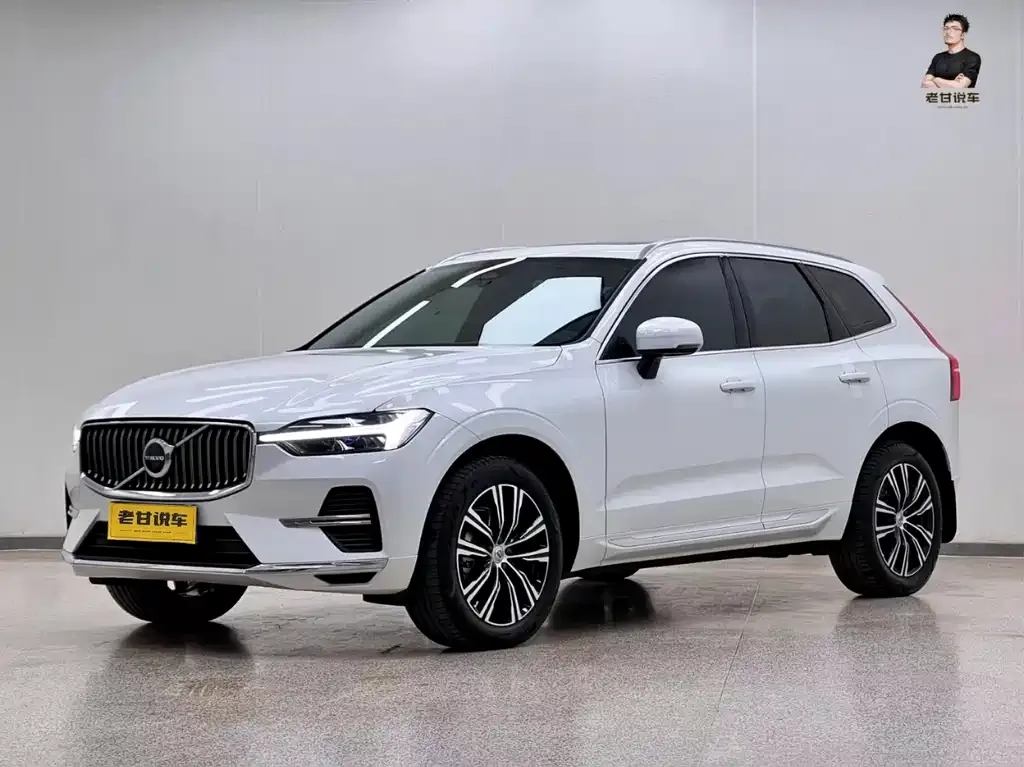 Volvo XC60 2022 из CN, фото 1