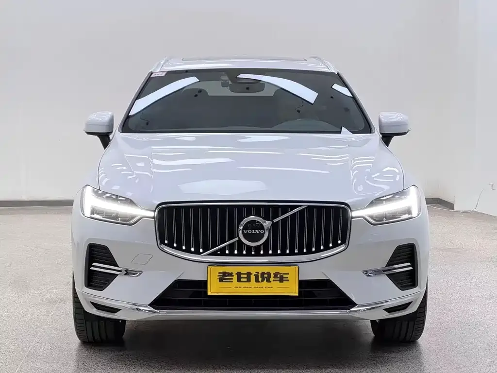 Volvo XC60 2022 из CN, фото 4