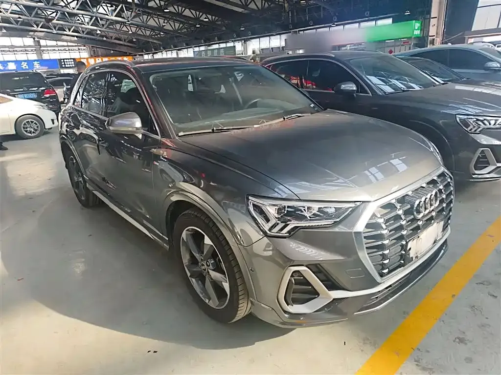 Audi Q3 2021 из CN, фото 7