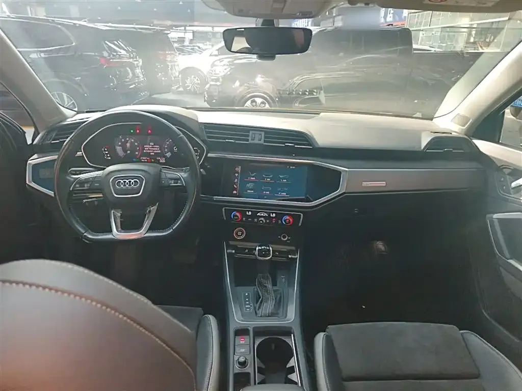Audi Q3 2021 из CN, фото 6