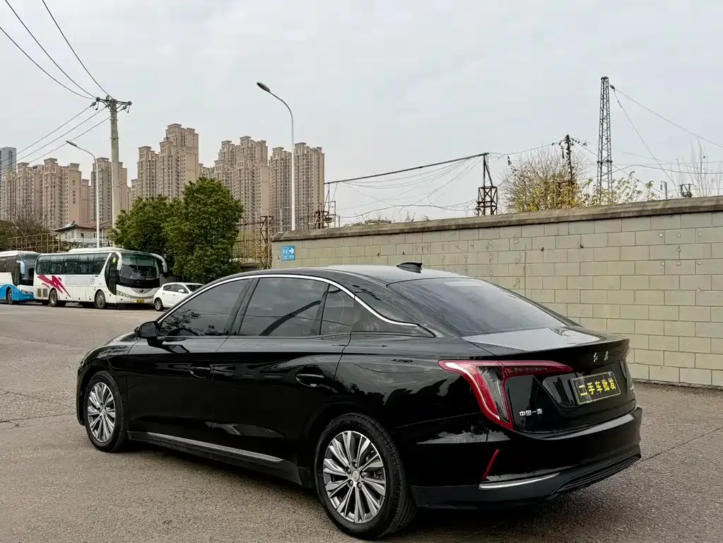 Hongqi E-QM5 2024 из CN, фото 8