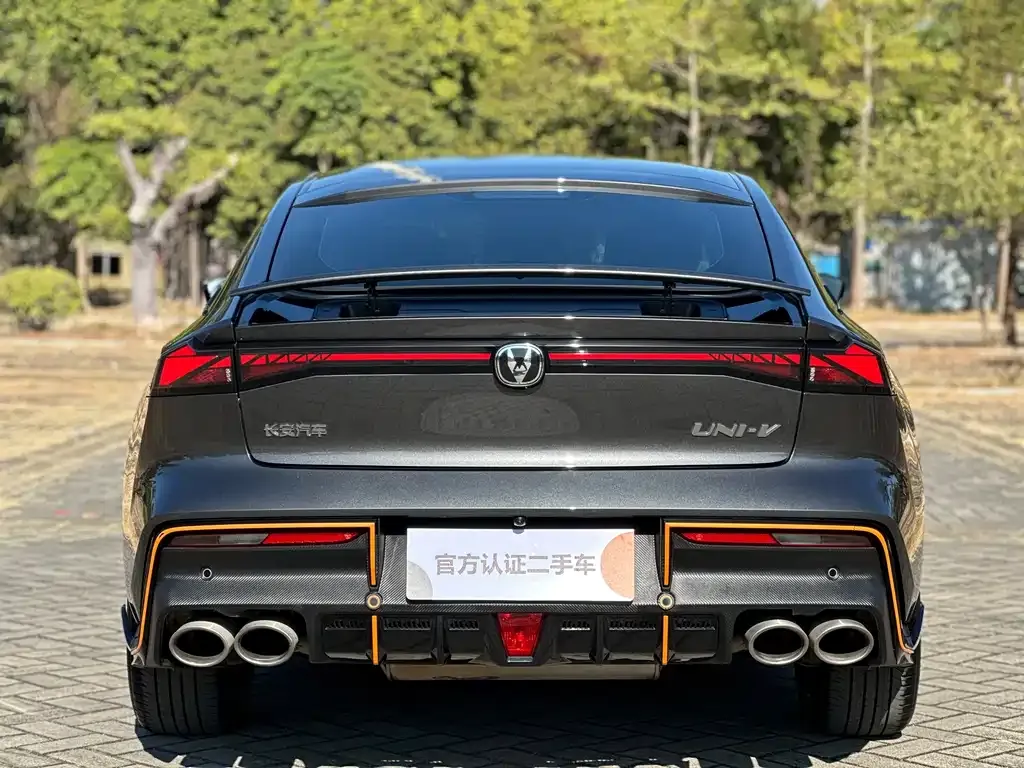 Changan UNI-V 2023 из CN, фото 2