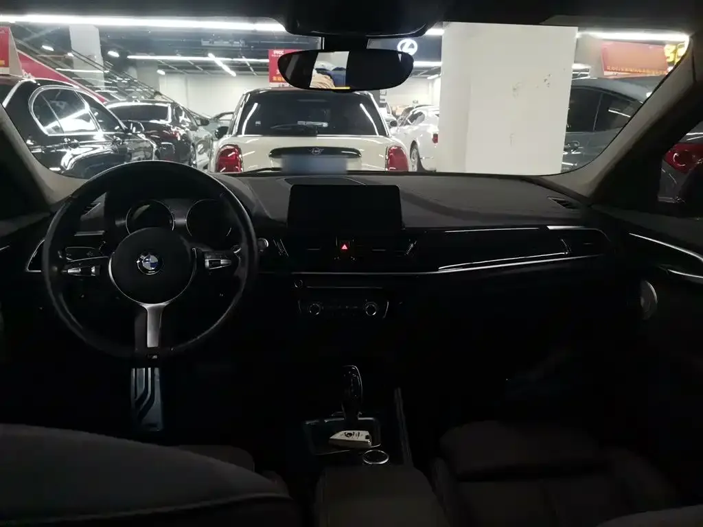BMW 1 Series 2021 из CN, фото 2