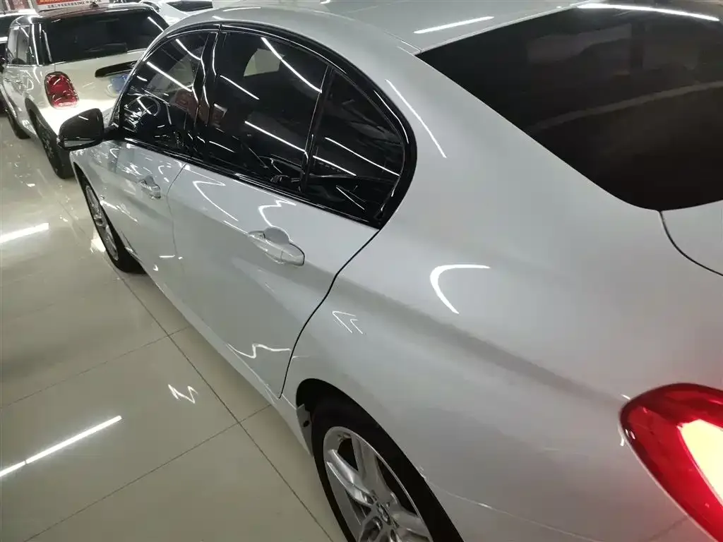 BMW 1 Series 2021 из CN, фото 3