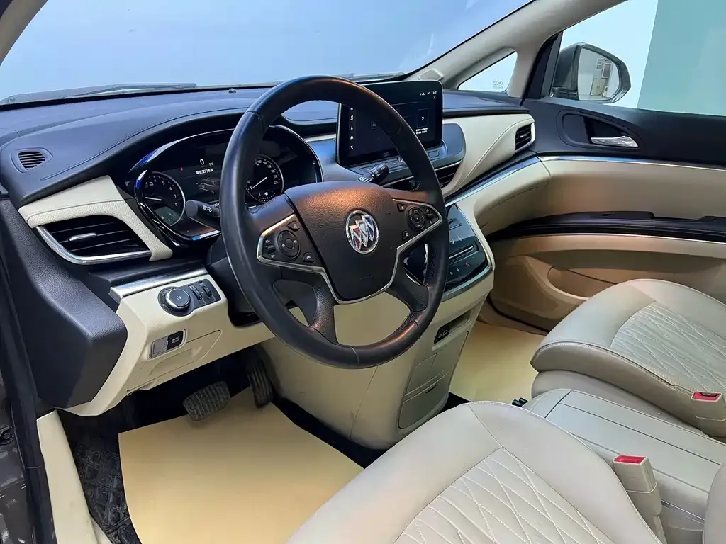 Buick GL8 2023 из CN, фото 2