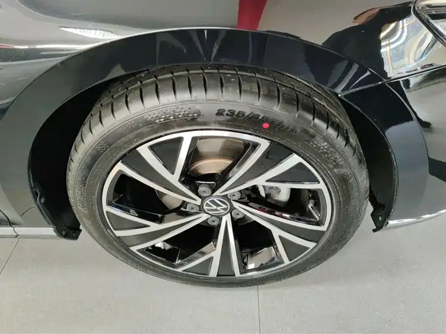 Volkswagen Magotan 2022 из CN, фото 10