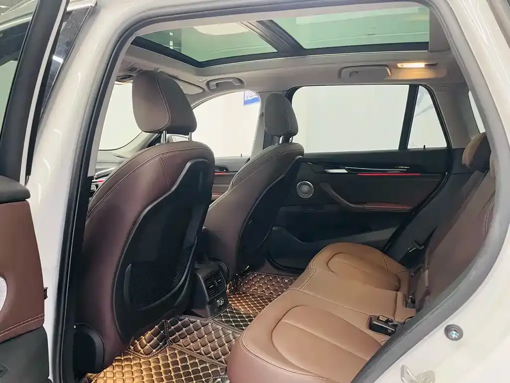 BMW X1 2022 из CN, фото 4