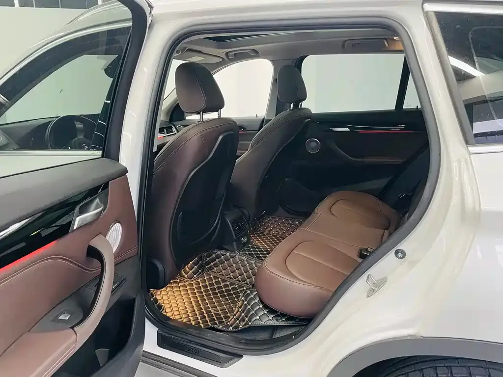 BMW X1 2022 из CN, фото 8