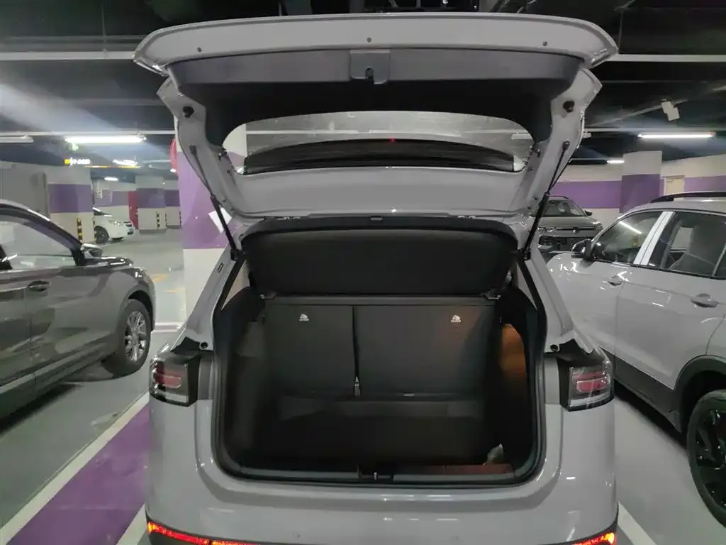Volkswagen Tharu 2025 из CN, фото 8