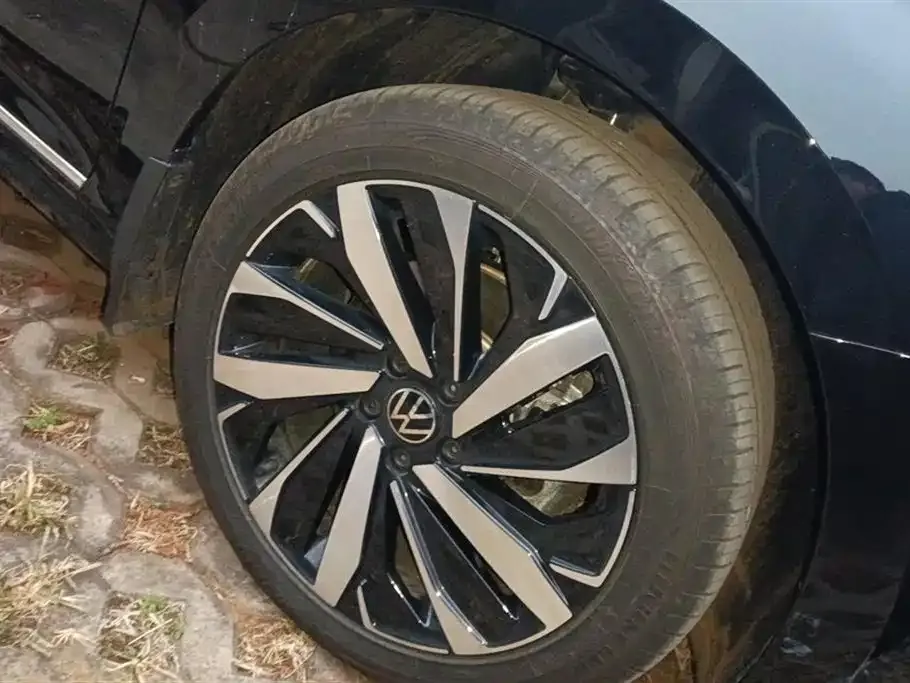 Volkswagen Passat 2024 из CN, фото 9