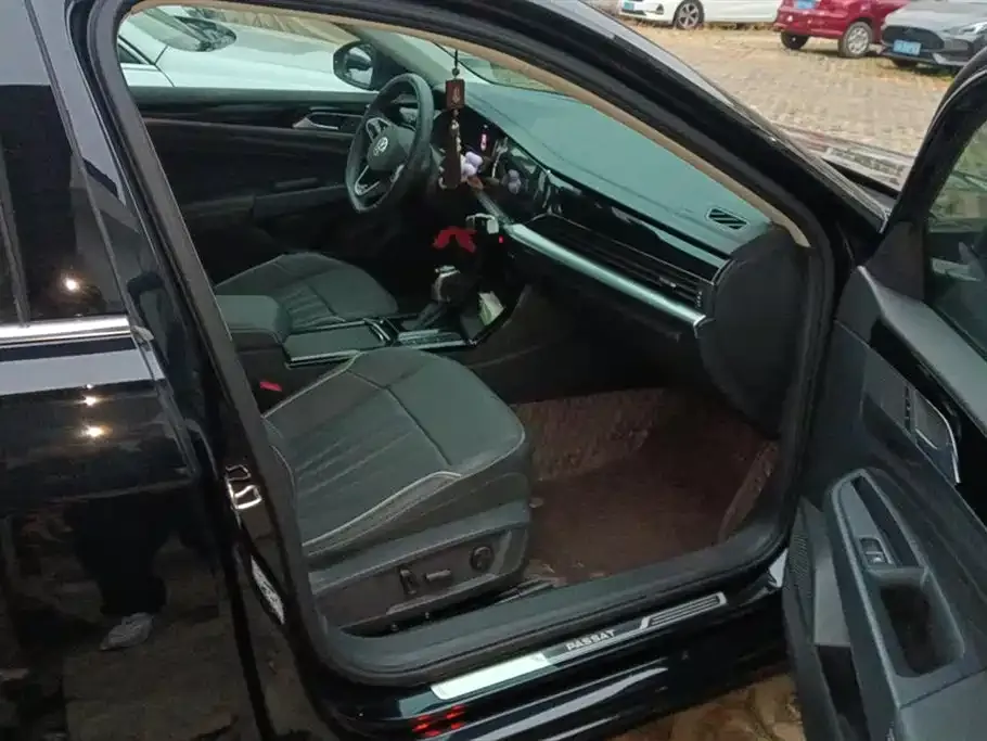 Volkswagen Passat 2024 из CN, фото 4