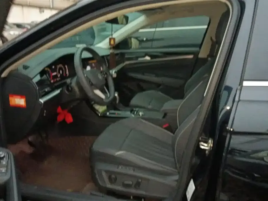 Volkswagen Passat 2024 из CN, фото 2