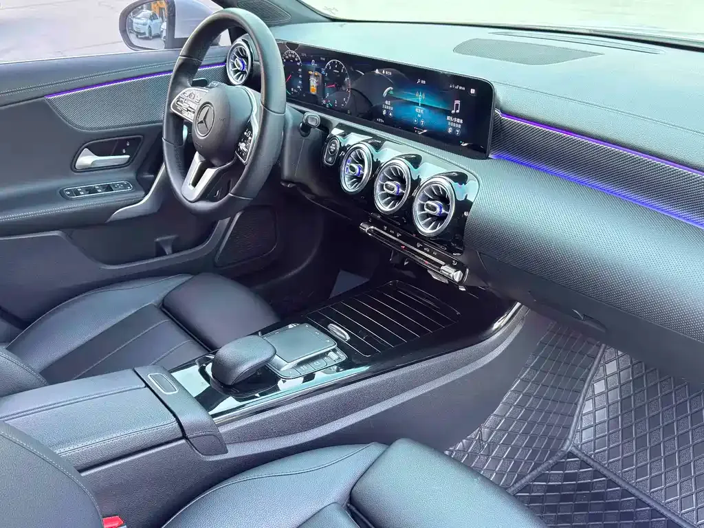 Mercedes-Benz A-Class 2021 из CN, фото 8