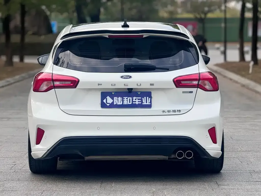 Ford Focus 2022 из CN, фото 5