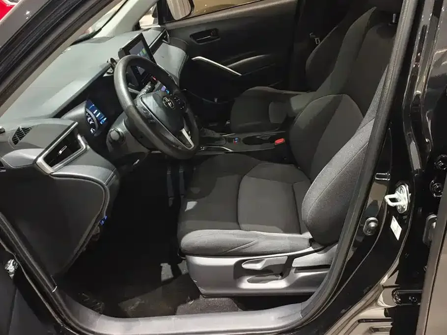 Toyota Frontlander 2022 из CN, фото 3