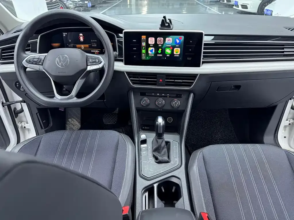 Volkswagen Tiguan L 2022 из CN, фото 10