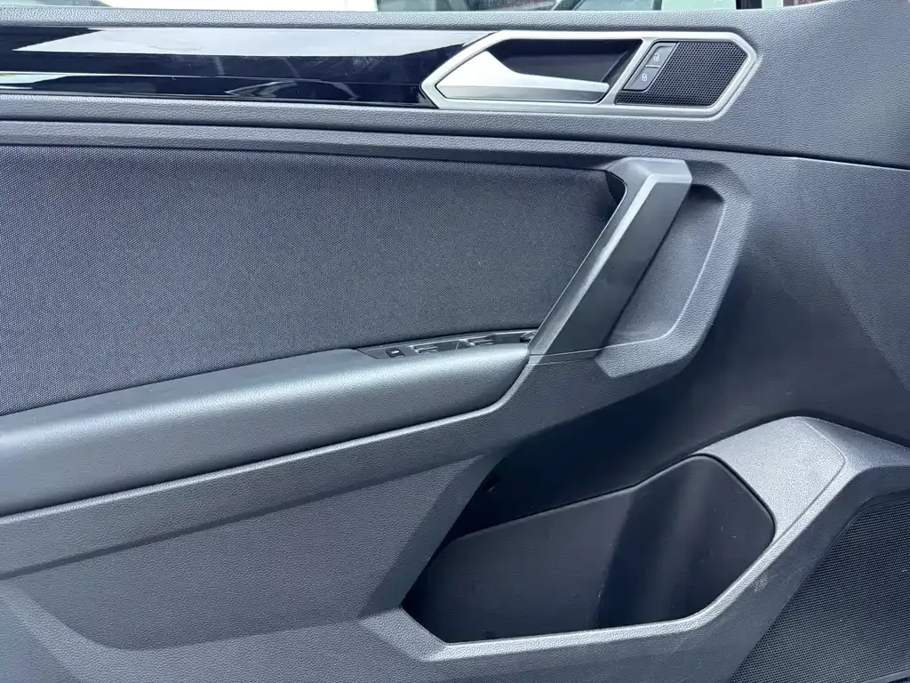 Volkswagen Tiguan L 2022 из CN, фото 5