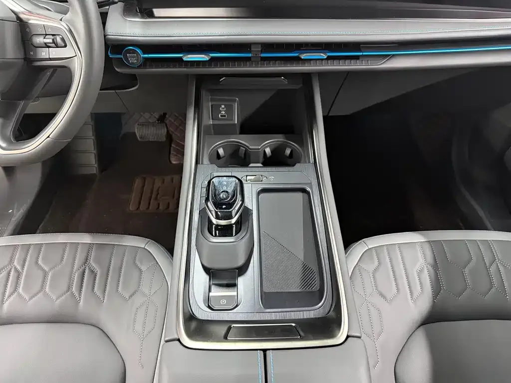 Ford Edge 2023 из CN, фото 7