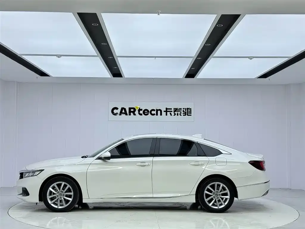 Honda Accord — фото 4