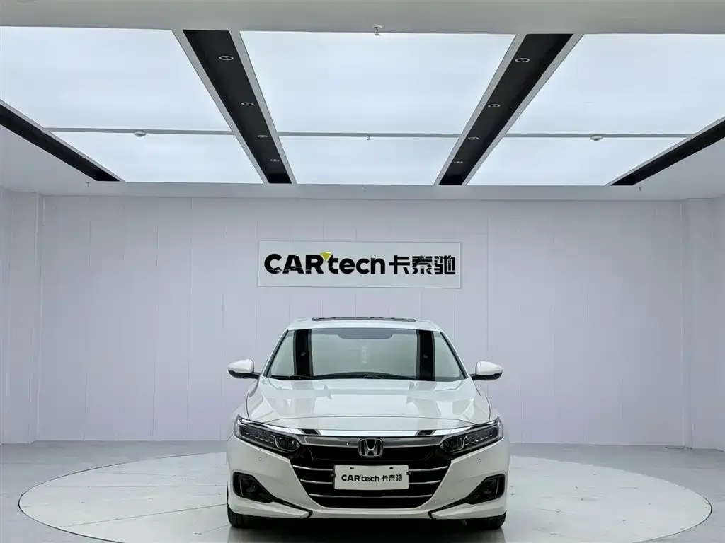Honda Accord — фото 6