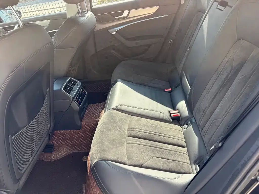 Audi A6 (Import) 2021 из CN, фото 5