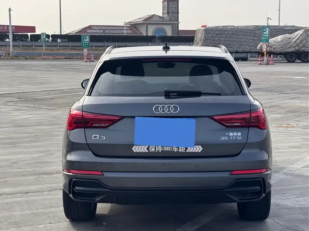 Audi Q3 — фото 5