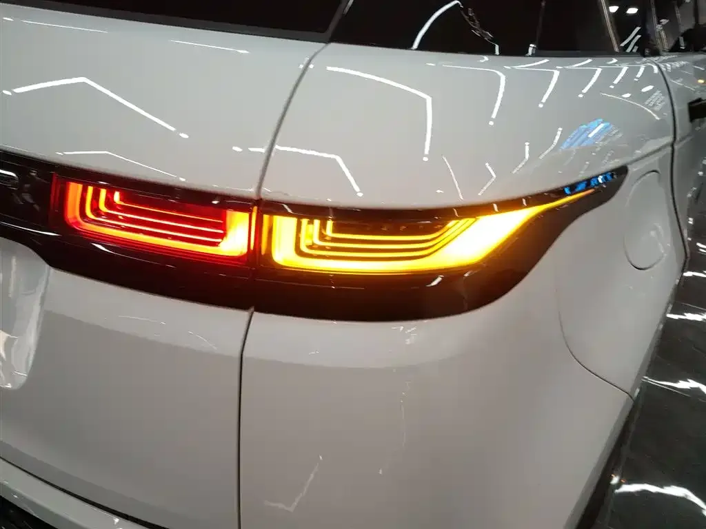 Land Rover Evoque 2024 из CN, фото 3