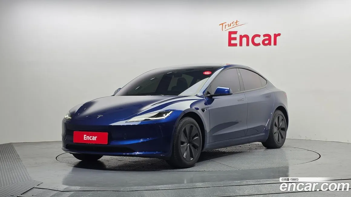 Tesla Model 3 — фото 1