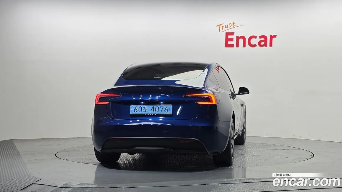 Tesla Model 3 — фото 5