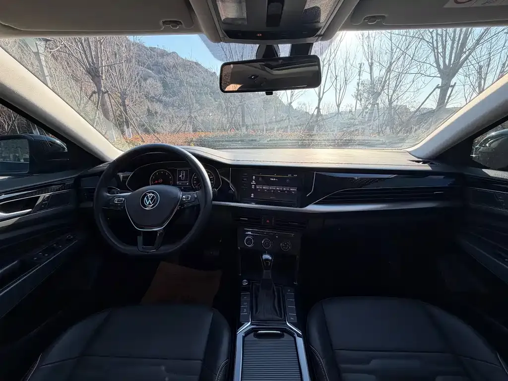 Volkswagen Passat 2021 из CN, фото 4