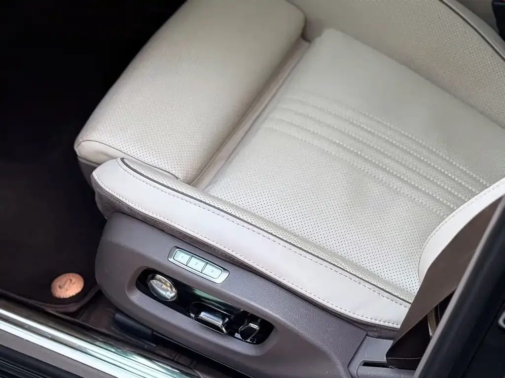 Hongqi H9 2022 из CN, фото 7