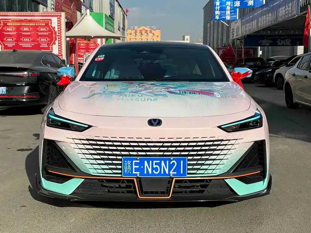 Changan UNI-V 2023 из CN, фото 2
