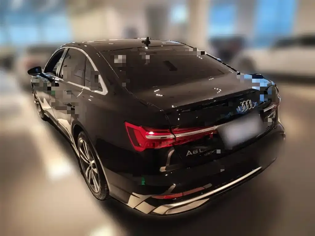Audi A6L 2023 из CN, фото 8