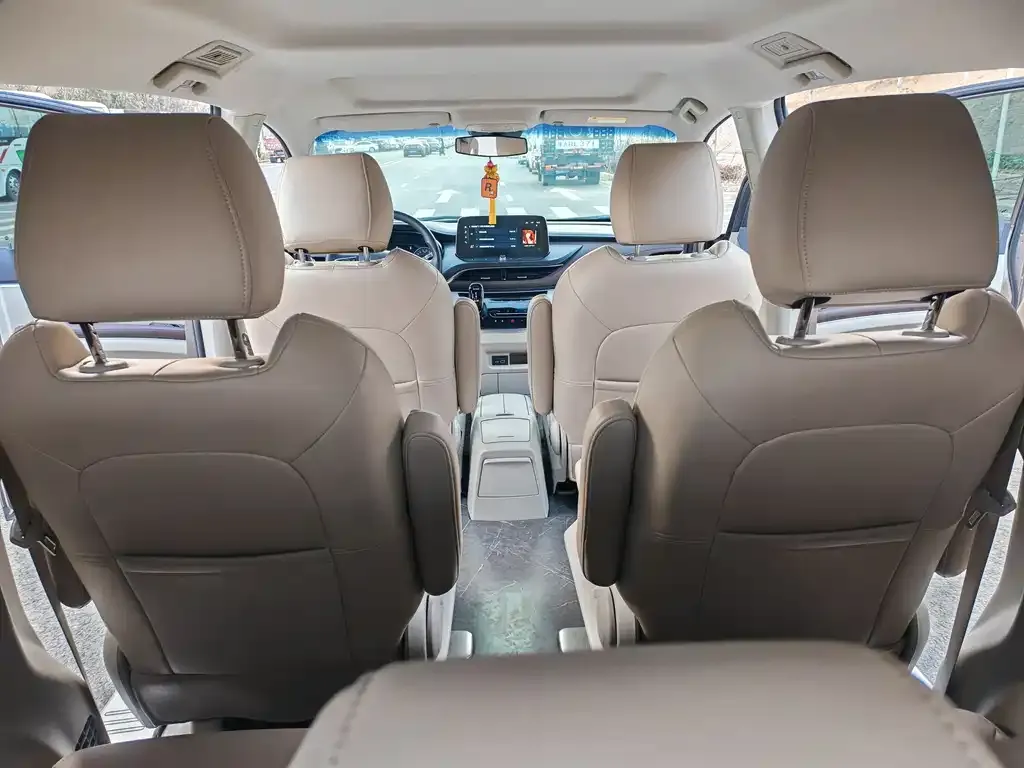Buick GL8 2024 из CN, фото 10