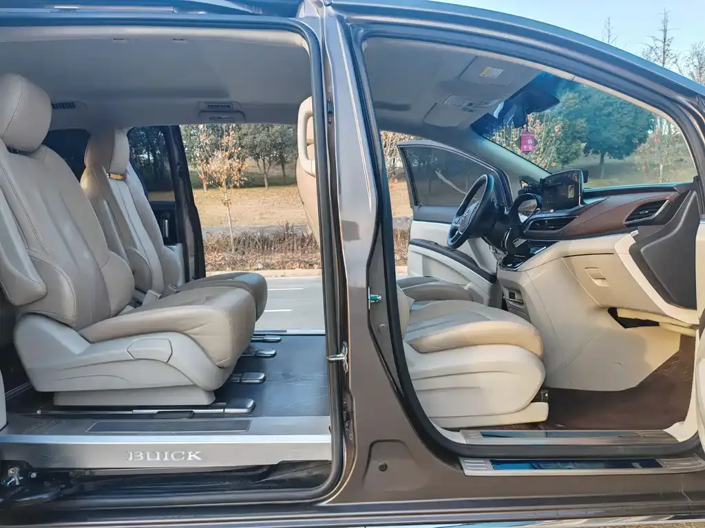 Buick GL8 2024 из CN, фото 7