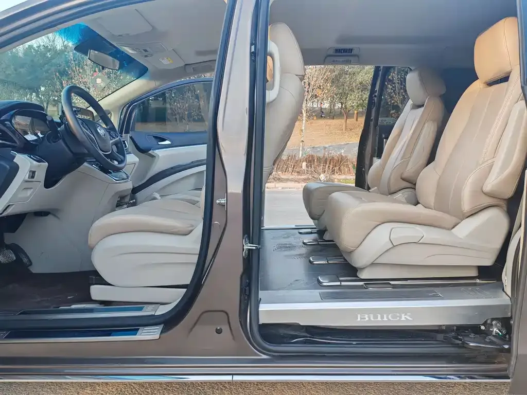 Buick GL8 2024 из CN, фото 8