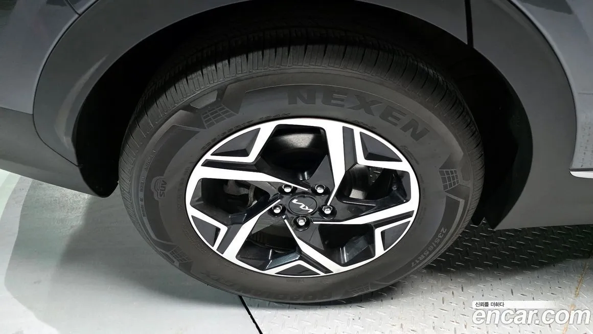 Kia Sportage — фото 10