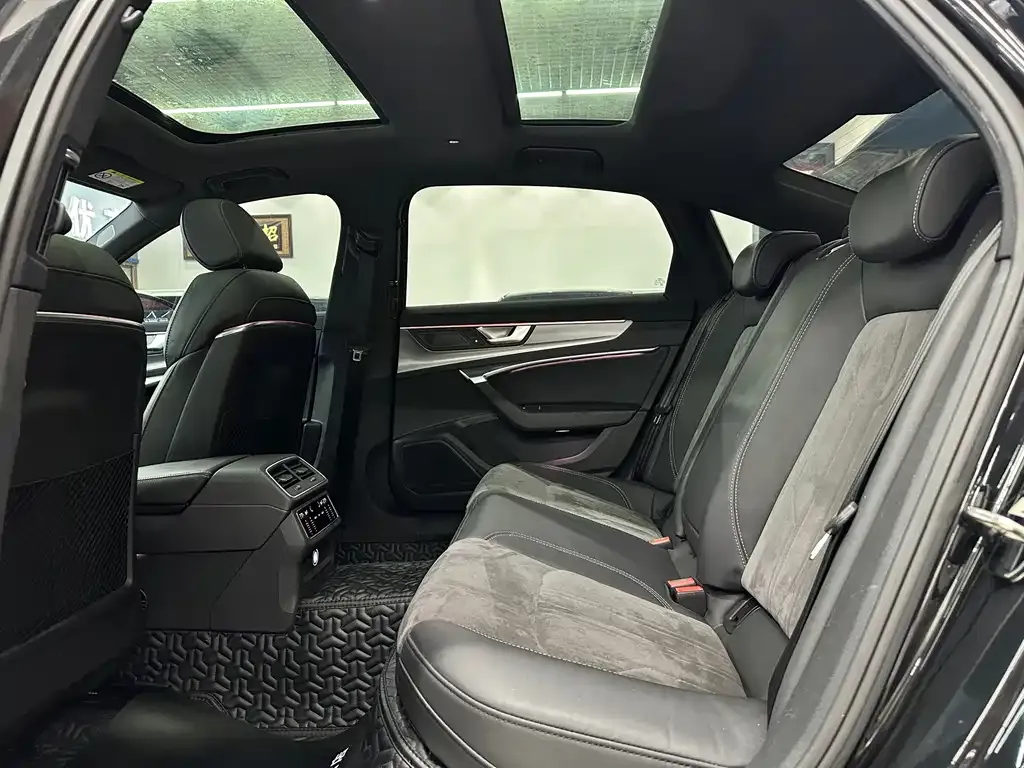 Audi A6L 2021 из CN, фото 7