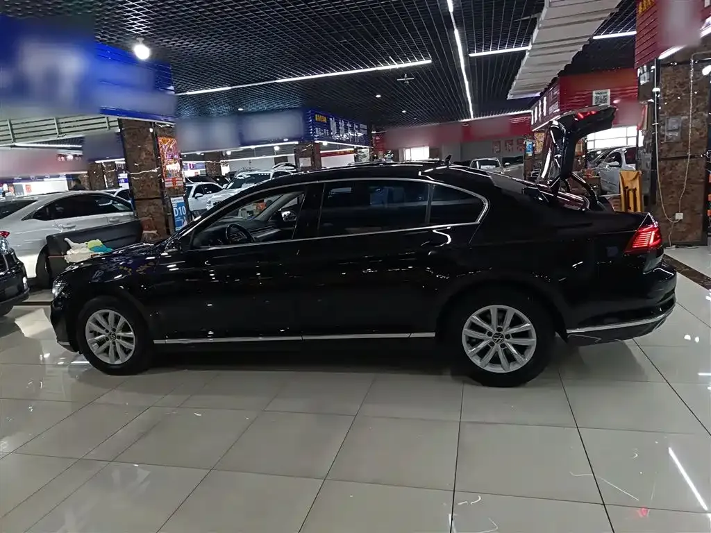 Volkswagen Magotan 2022 из CN, фото 7