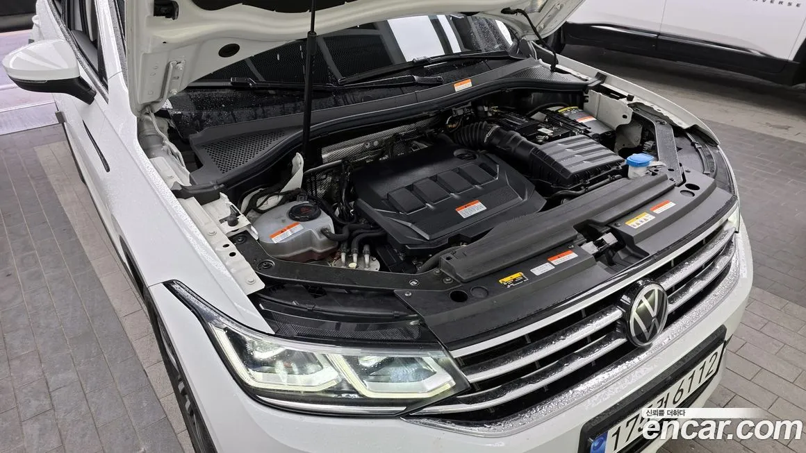 Volkswagen Tiguan — фото 10