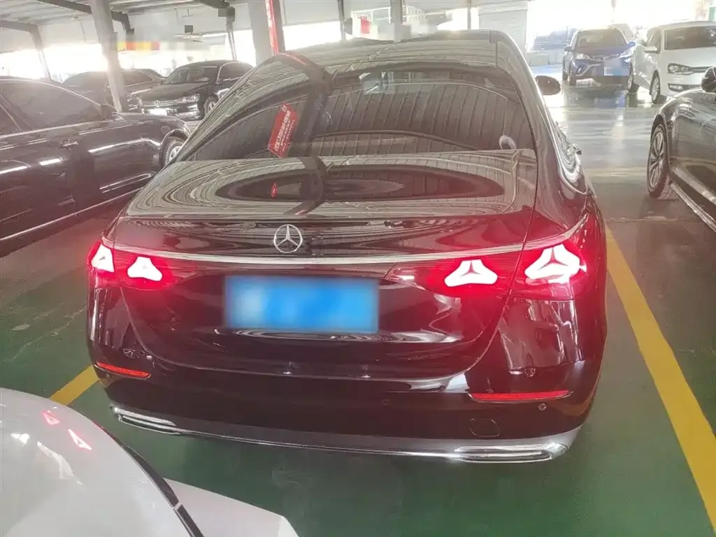 Mercedes-Benz E-Class 2024 из CN, фото 4