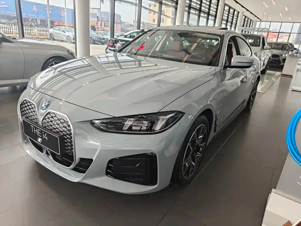BMW i4 2025 из CN, фото 1