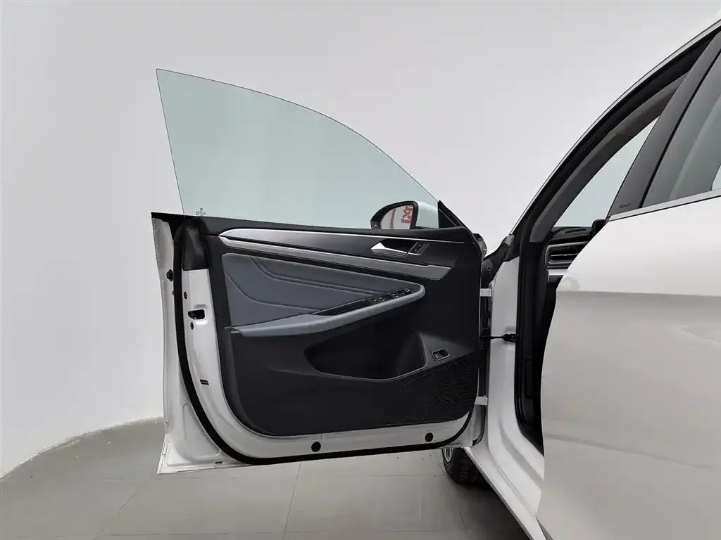 Volkswagen Lamando 2023 из CN, фото 8