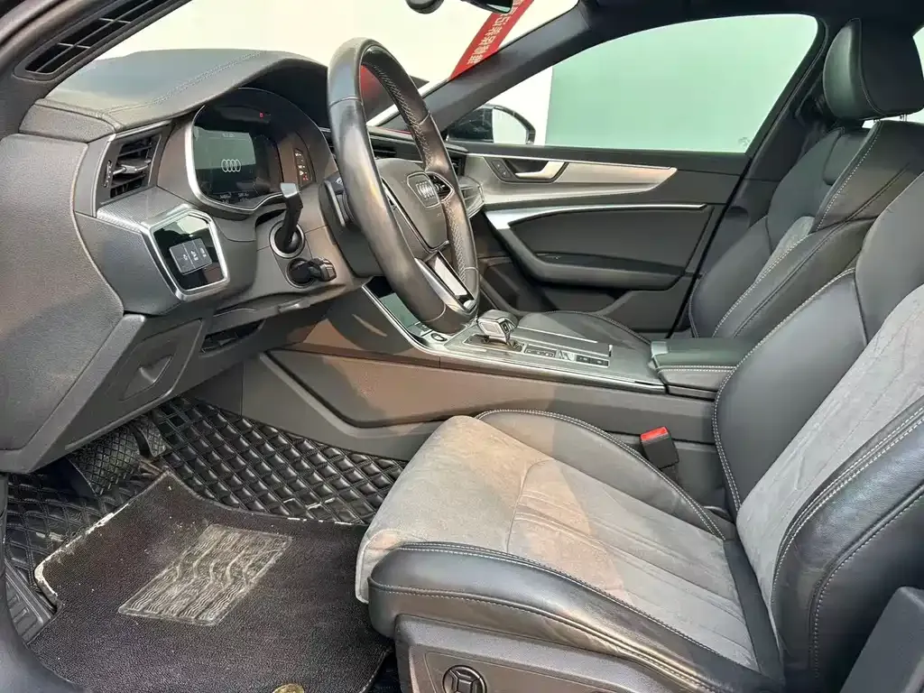 Audi A6L 2022 из CN, фото 9