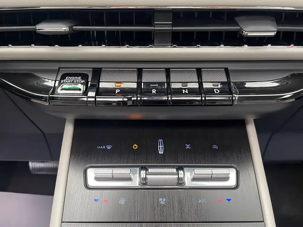 Lincoln Corsair 2023 из CN, фото 10