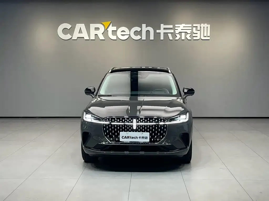 Lincoln Corsair 2023 из CN, фото 2