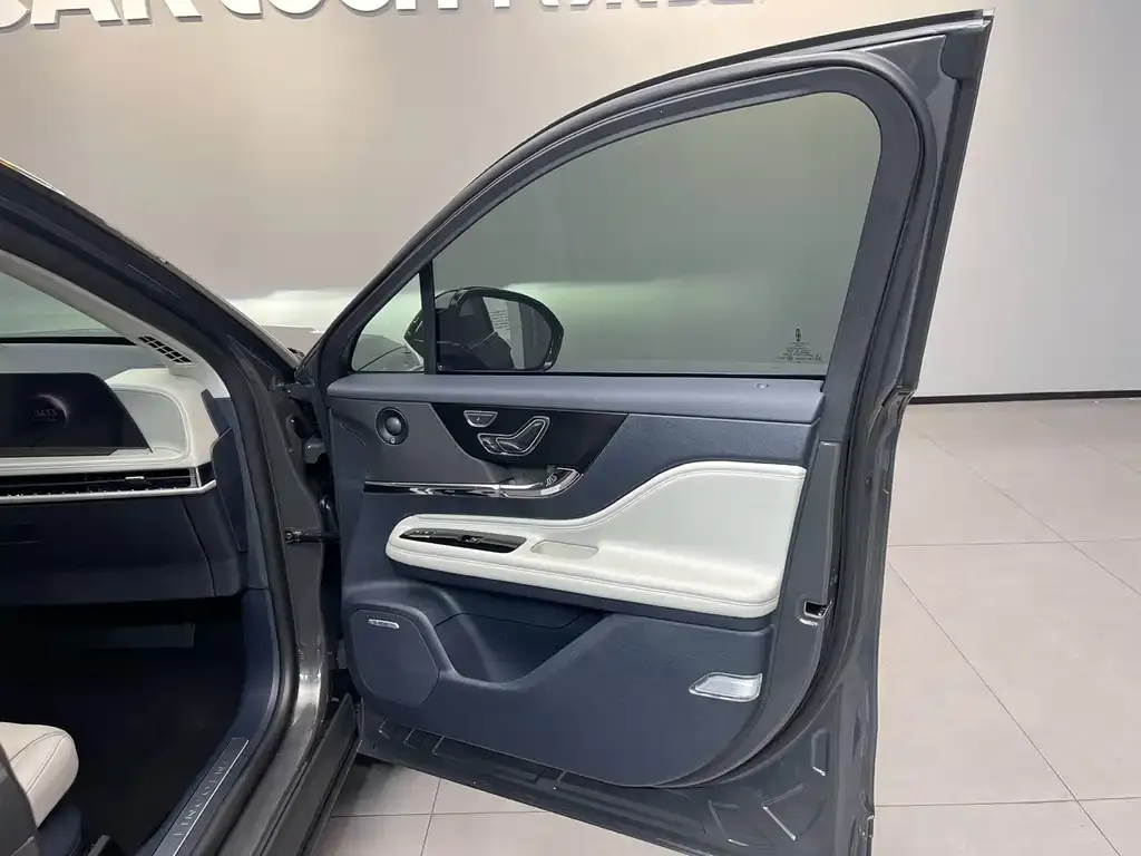 Lincoln Corsair 2023 из CN, фото 4