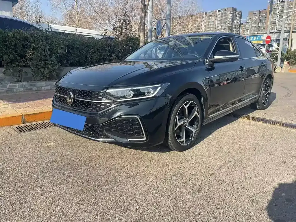 Volkswagen Passat 2025 из CN, фото 1