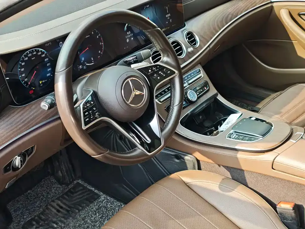 Mercedes-Benz E-Class 2022 из CN, фото 6